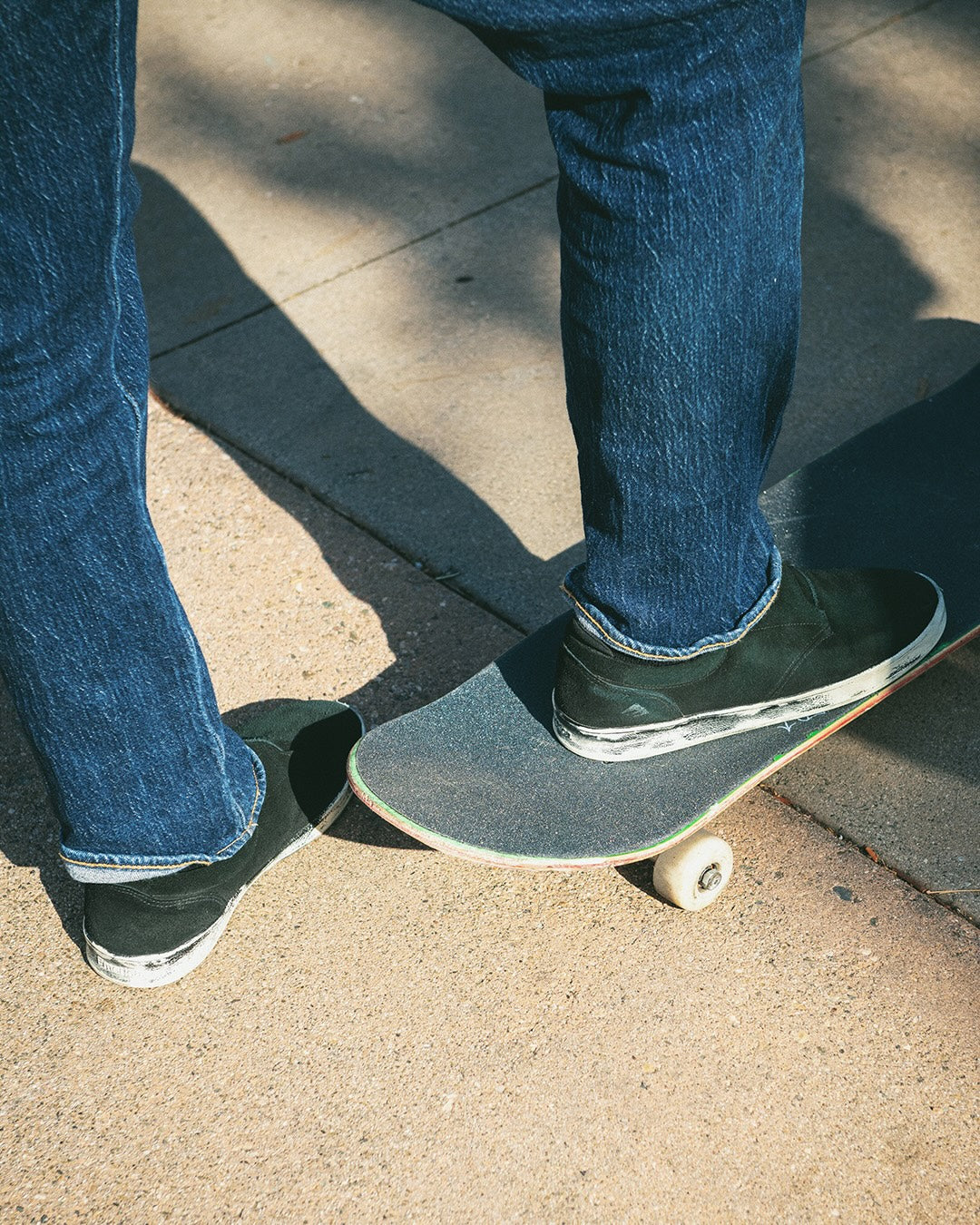 romero skater - skate shoes - black/white/gold - emerica