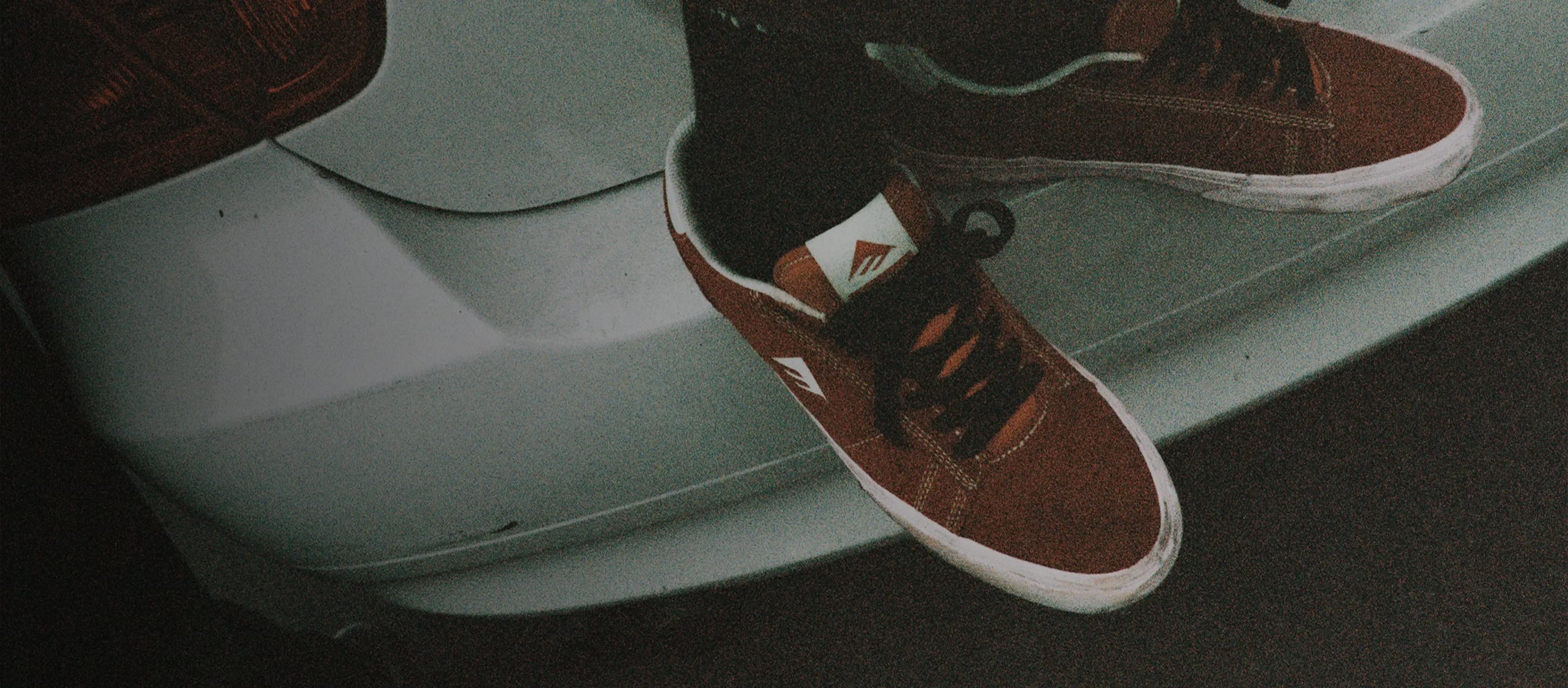 Moca - White/Gum Classic Men's Skate Shoes | Emerica US